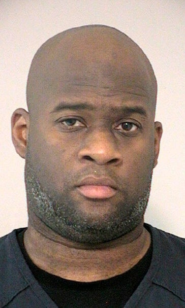 Ex-QB Vince Young arrested on drunken-driving charge